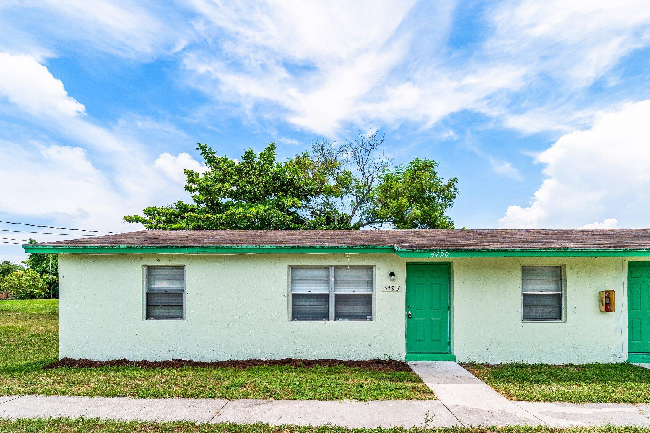 NEWLY RENOVATED - MASSIVE PRIVATE FENCED IN BACK YARD - GREAT LOCATION - NO HOA! This spacious 3 bedroom villa is nicely located just 4.5 miles from Lake Worth Beach! Close to churches and great schools, and a short drive to downtown West Palm Beach, Palm Beach International Airport and Palm Beach Proper! This unit has tile floors, spacious bedrooms, good closet space and an abundance of natural light. The community is very quiet and being improved continuously. This is an extremely versatile space with plenty of parking and a massive private, fenced in yard