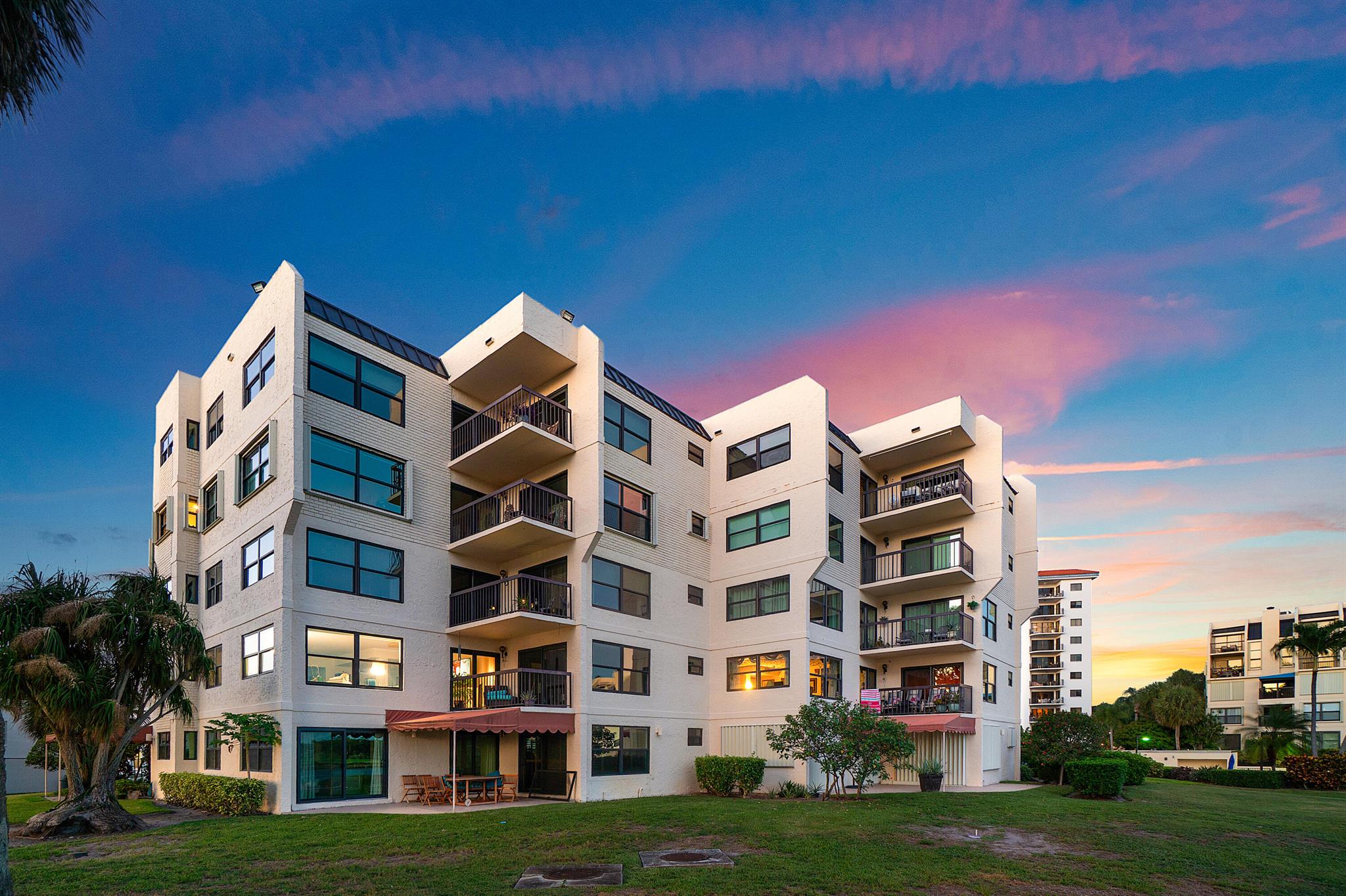 EVERGLADES OF NORTH PALM - Residential