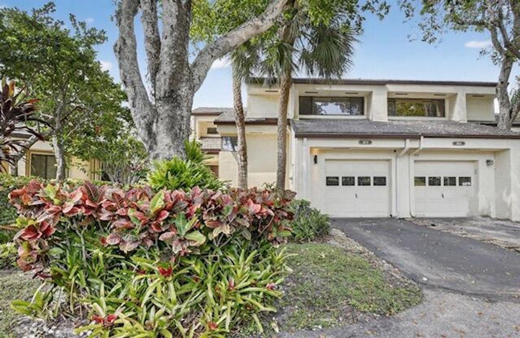 Photo of 373 NW 94th Terrace, Plantation, FL 33324 (MLS # B26008820)