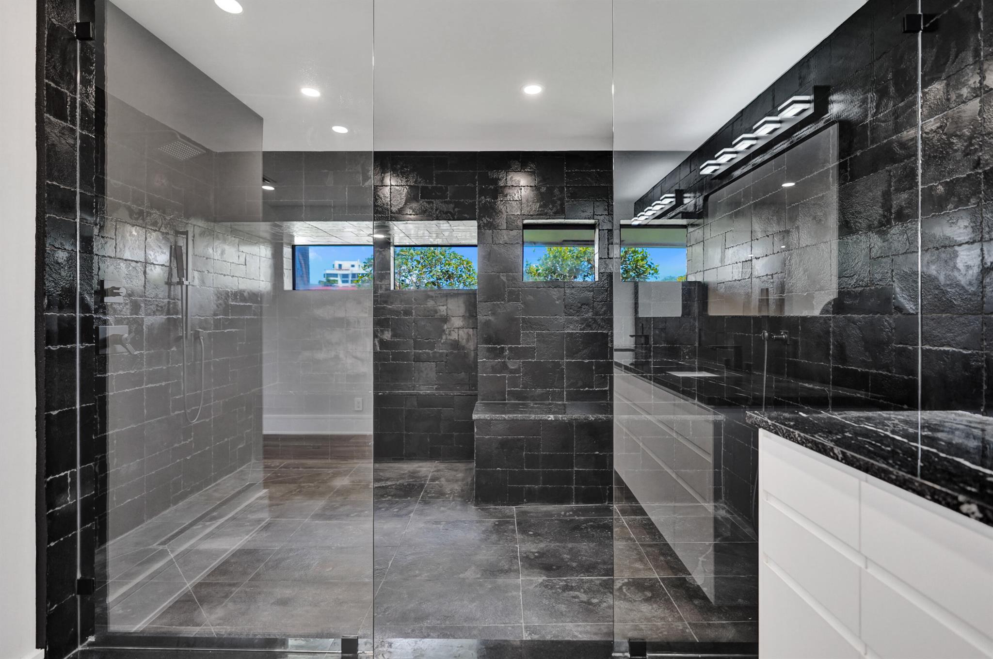 TROPIC ISLE 3RD SEC - Residential