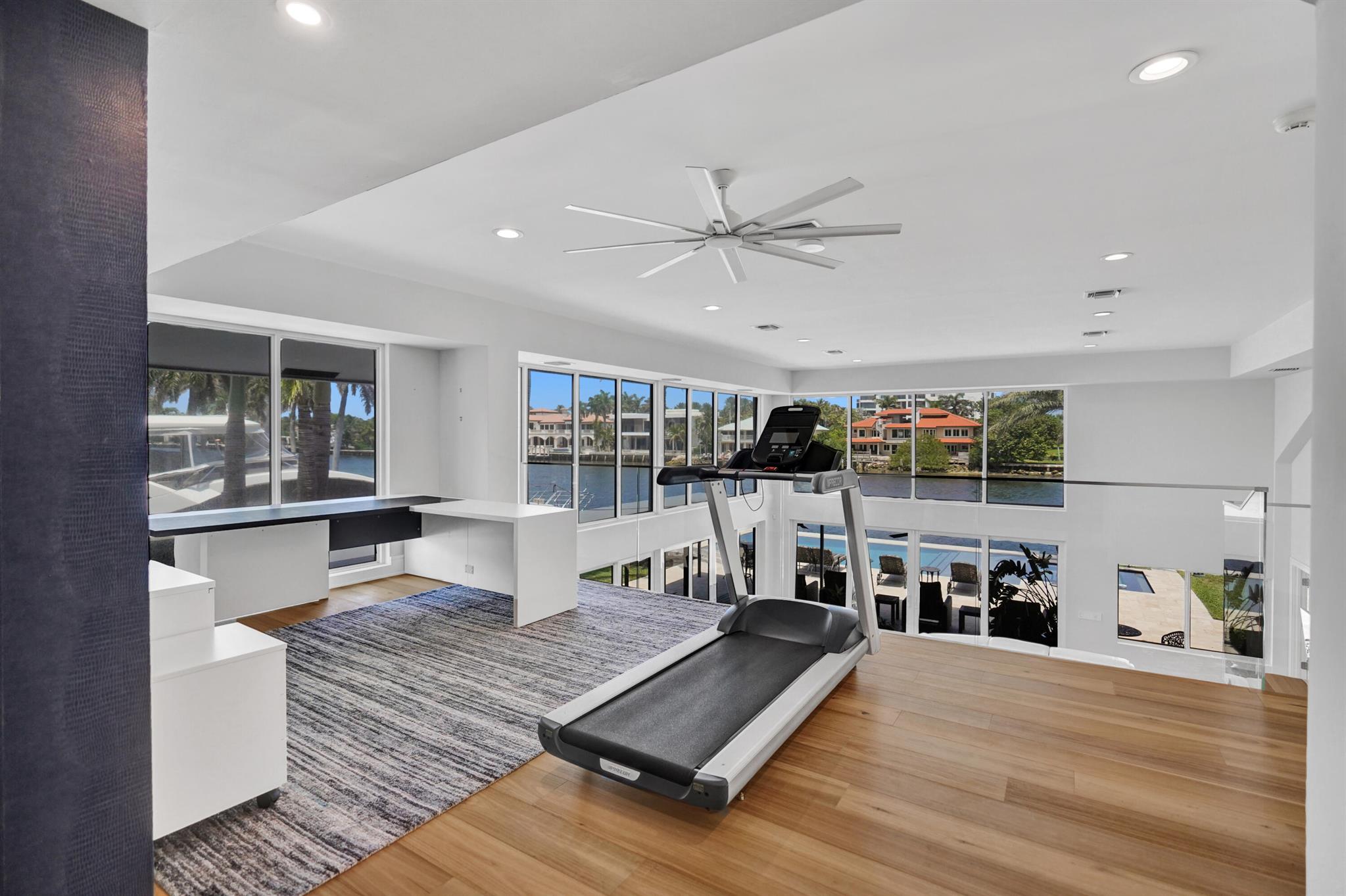 TROPIC ISLE 3RD SEC - Residential