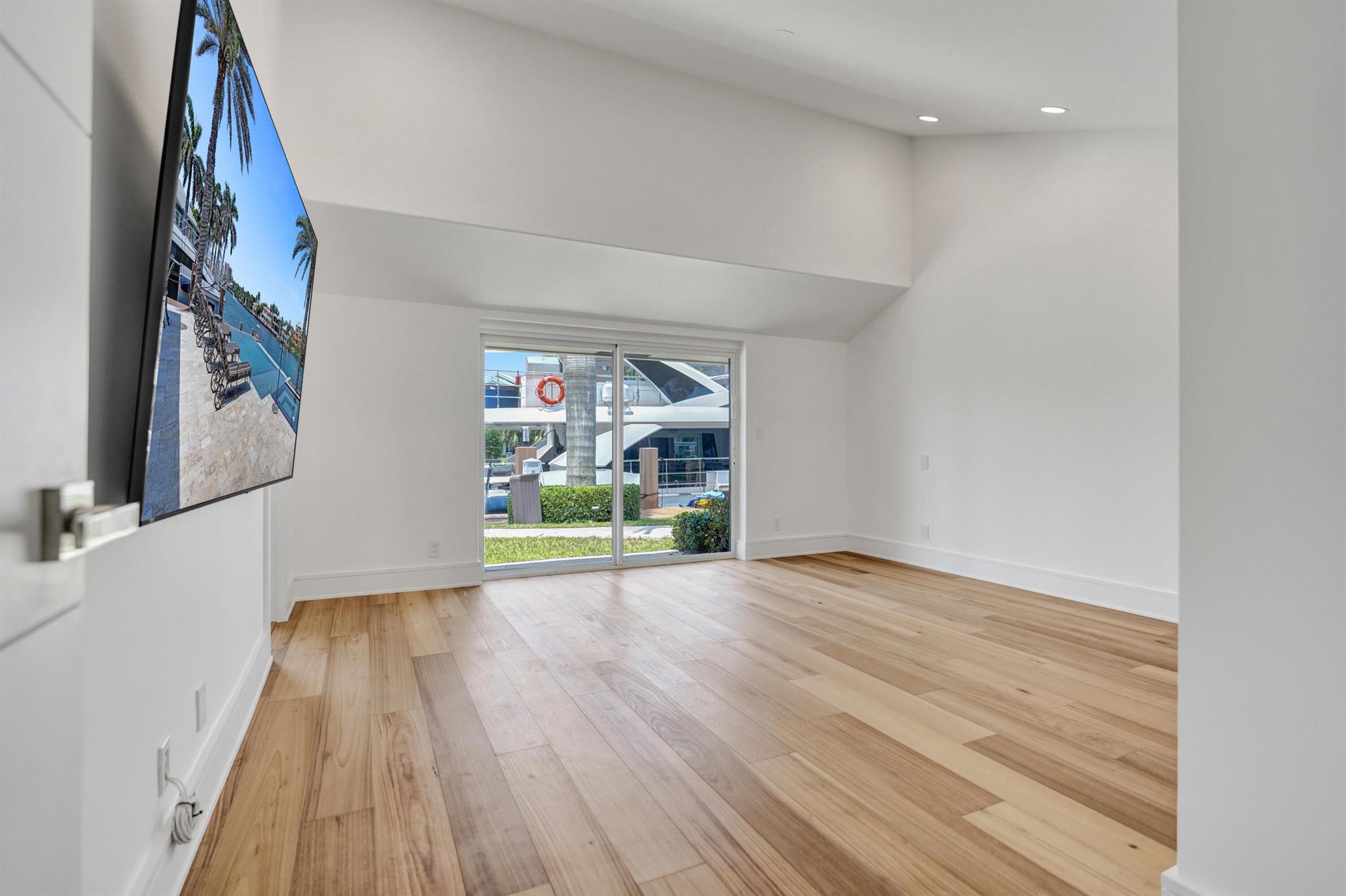 TROPIC ISLE 3RD SEC - Residential