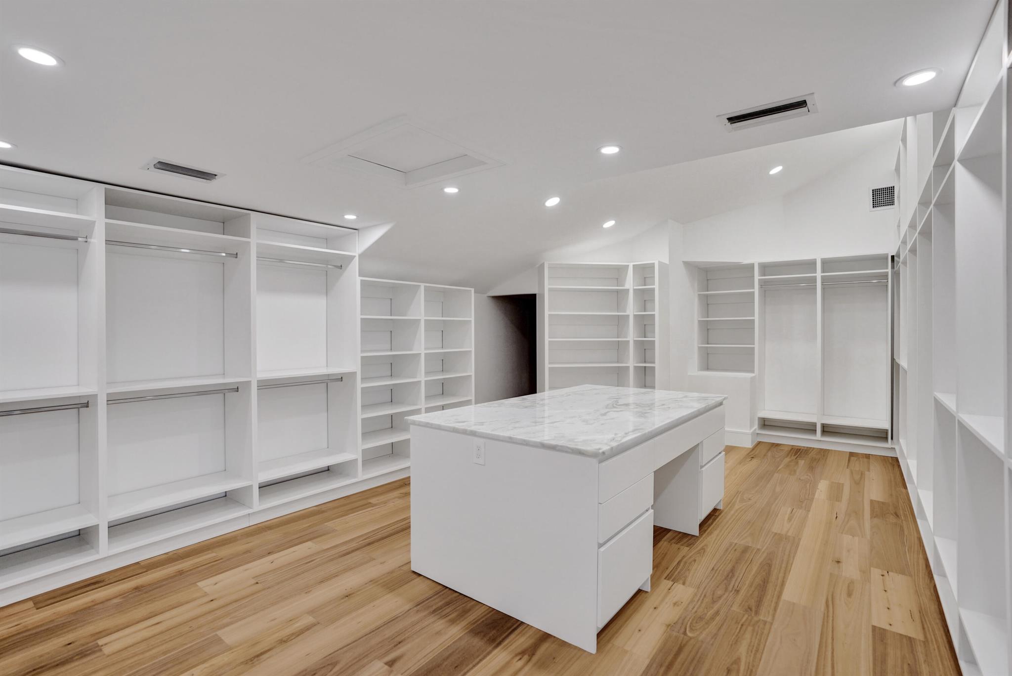 TROPIC ISLE 3RD SEC - Residential