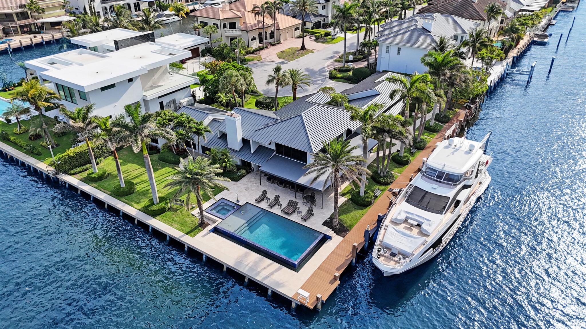 TROPIC ISLE 3RD SEC - Residential