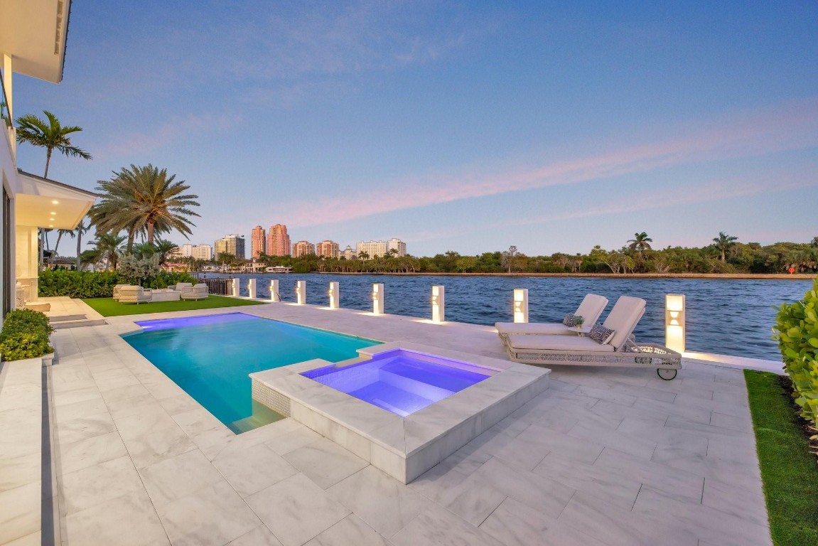 2010 Intracoastal Drive