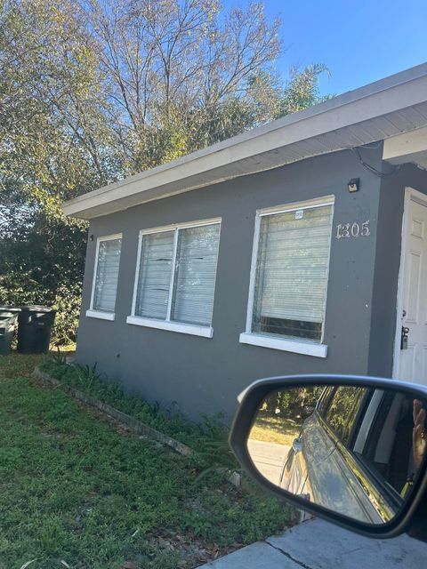 1305 Florida Avenue Fort Pierce FL 34950