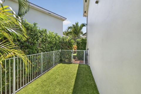 Tiny photo for 2021 SW 14th Terrace, Fort Lauderdale, FL 33315 (MLS # B26045957)