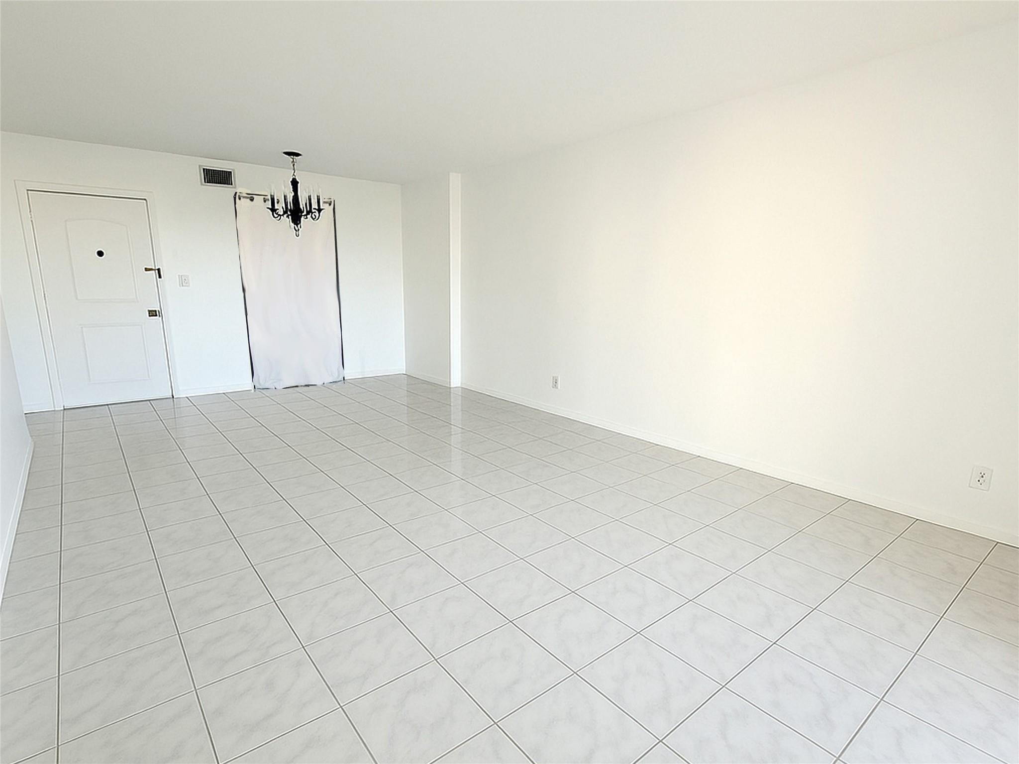 4330 Hillcrest Dr 705