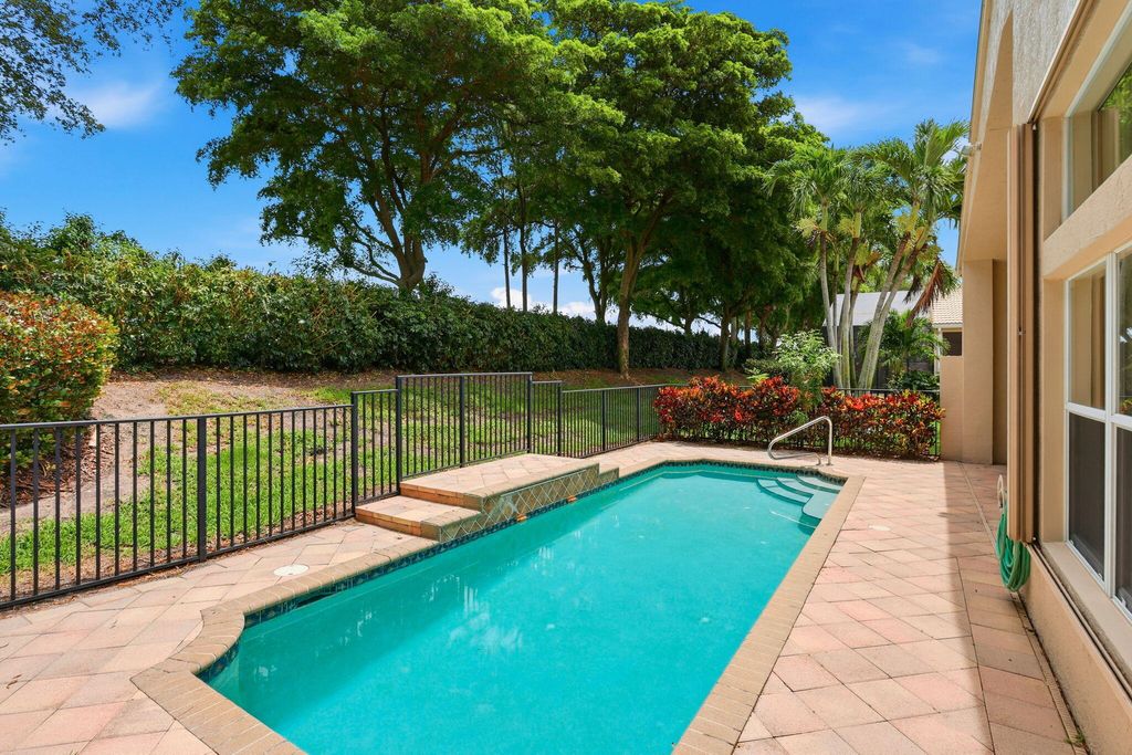 Photo of 7007 Imperial Beach Circle, Delray Beach, FL 33446 (MLS # B26050551)