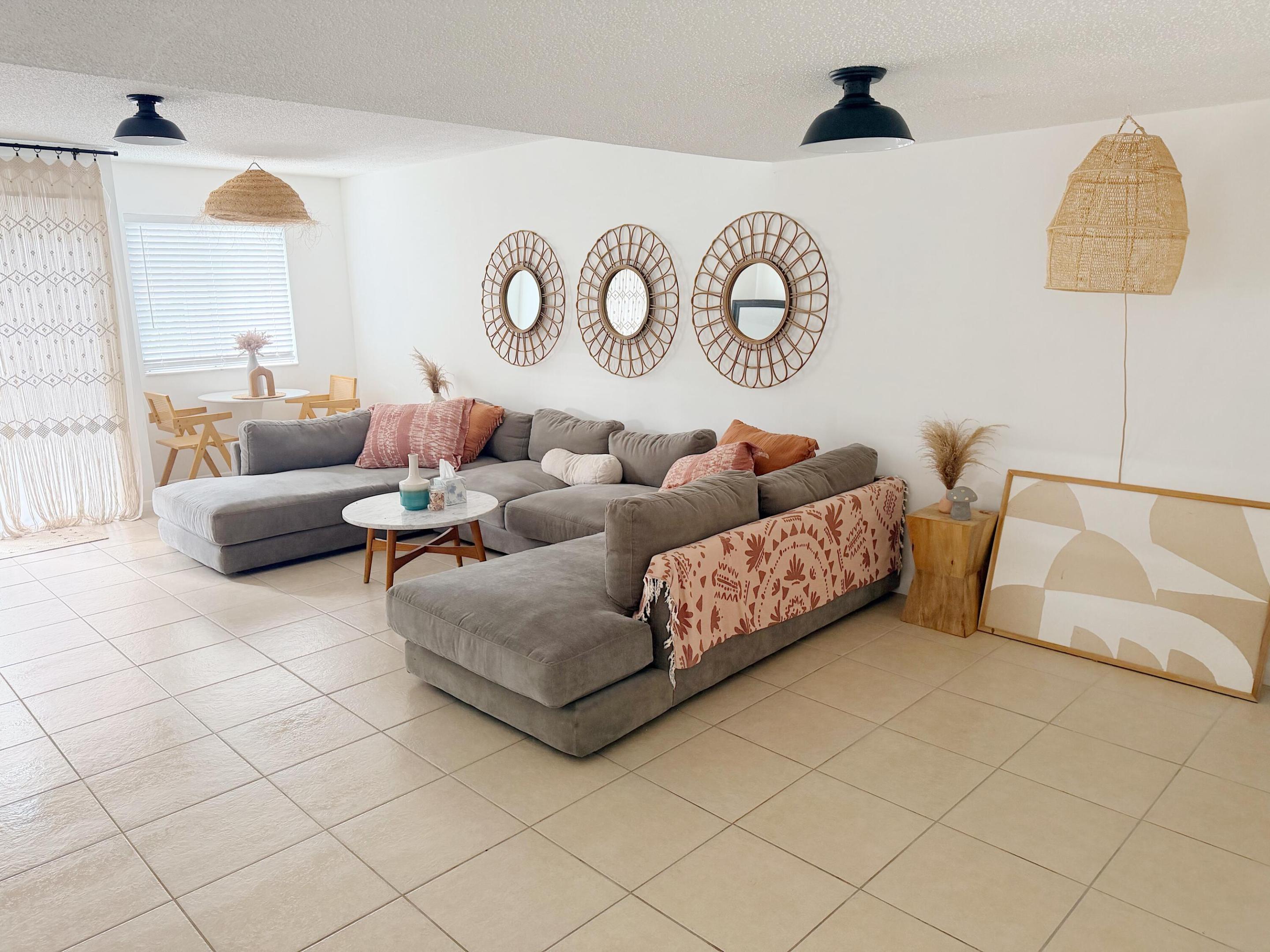 RIVERWALK 1 - Residential