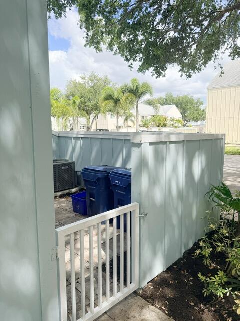 RIVERWALK 1 - Residential