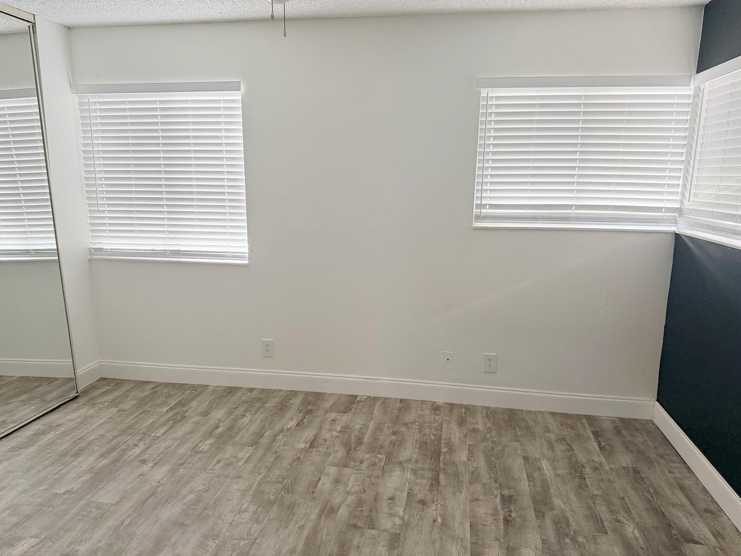 RIVERWALK 1 - Residential