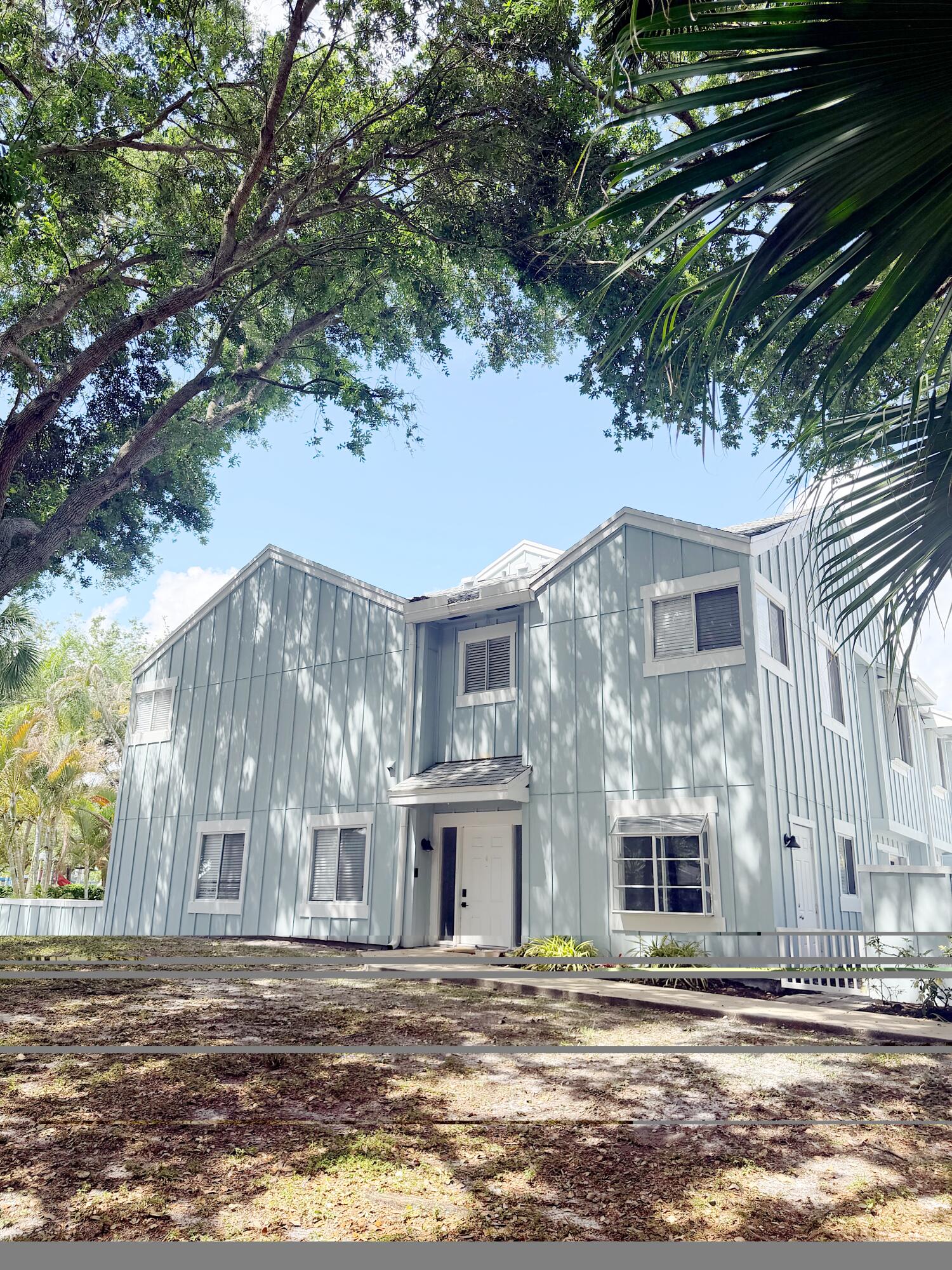 RIVERWALK 1 - Residential