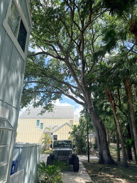 RIVERWALK 1 - Residential