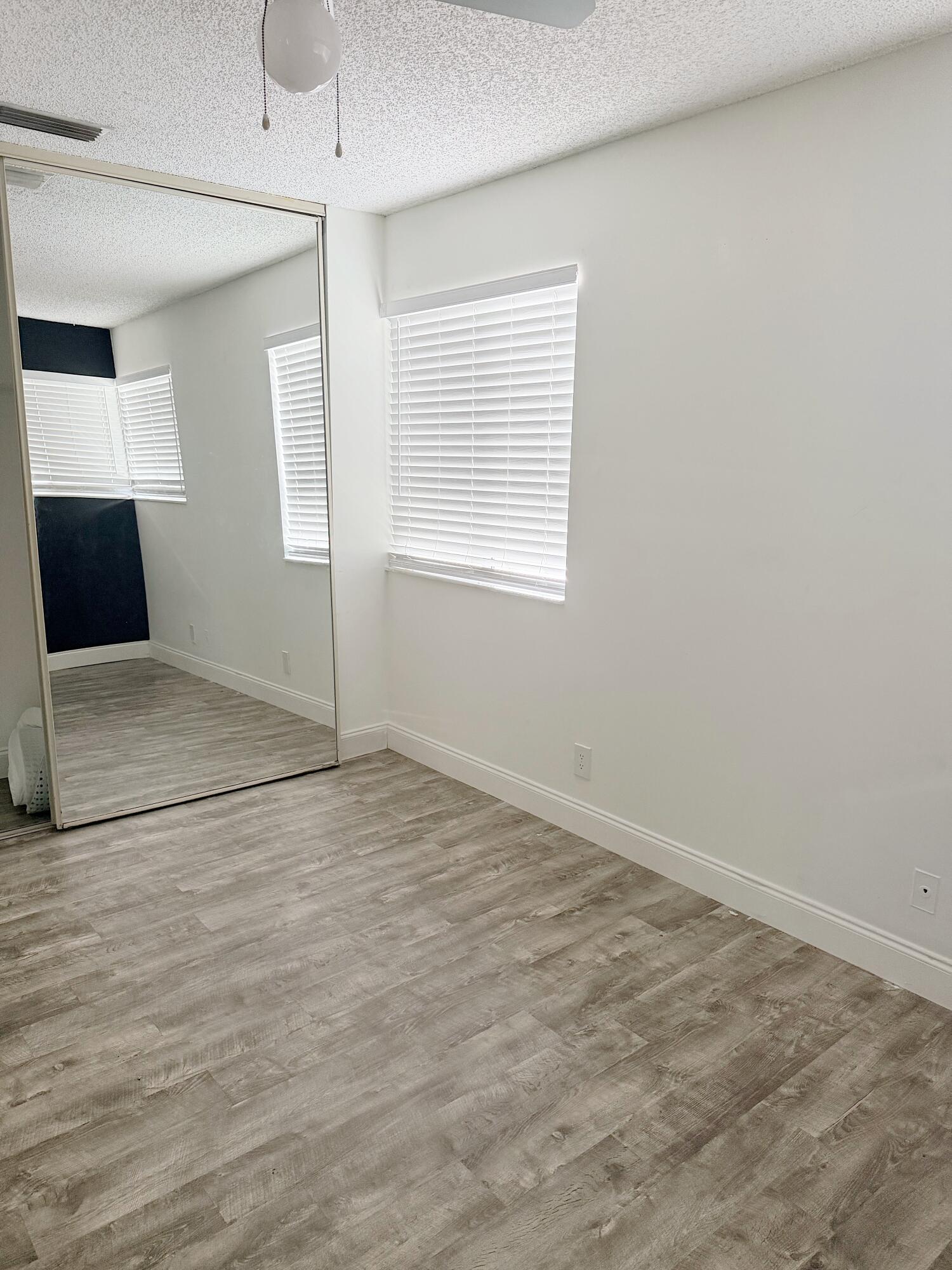 RIVERWALK 1 - Residential