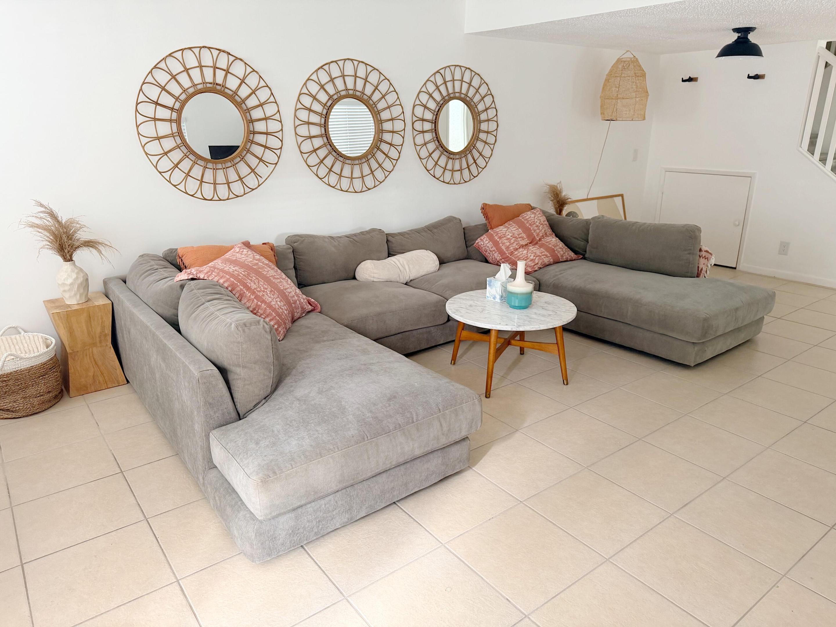 RIVERWALK 1 - Residential