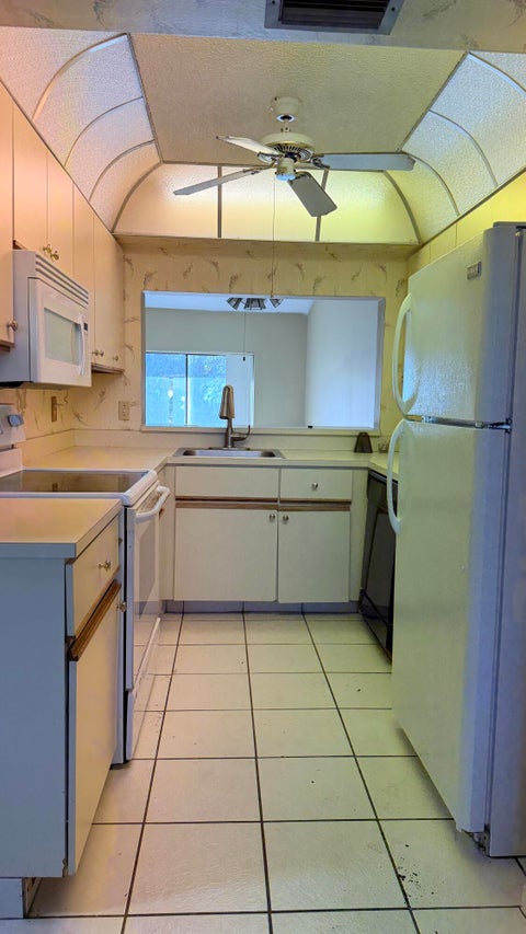 Tiny photo for 7879 WILLOW SPRING Drive #927, Lake Worth, FL 33467 (MLS # B26089316)