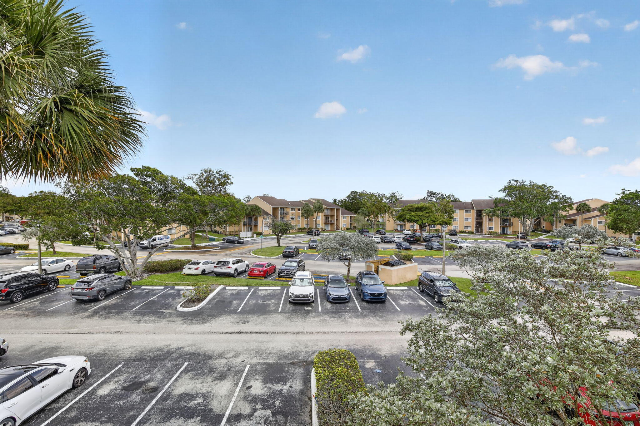 PALMS OF PEMBROKE CONDO - Residential