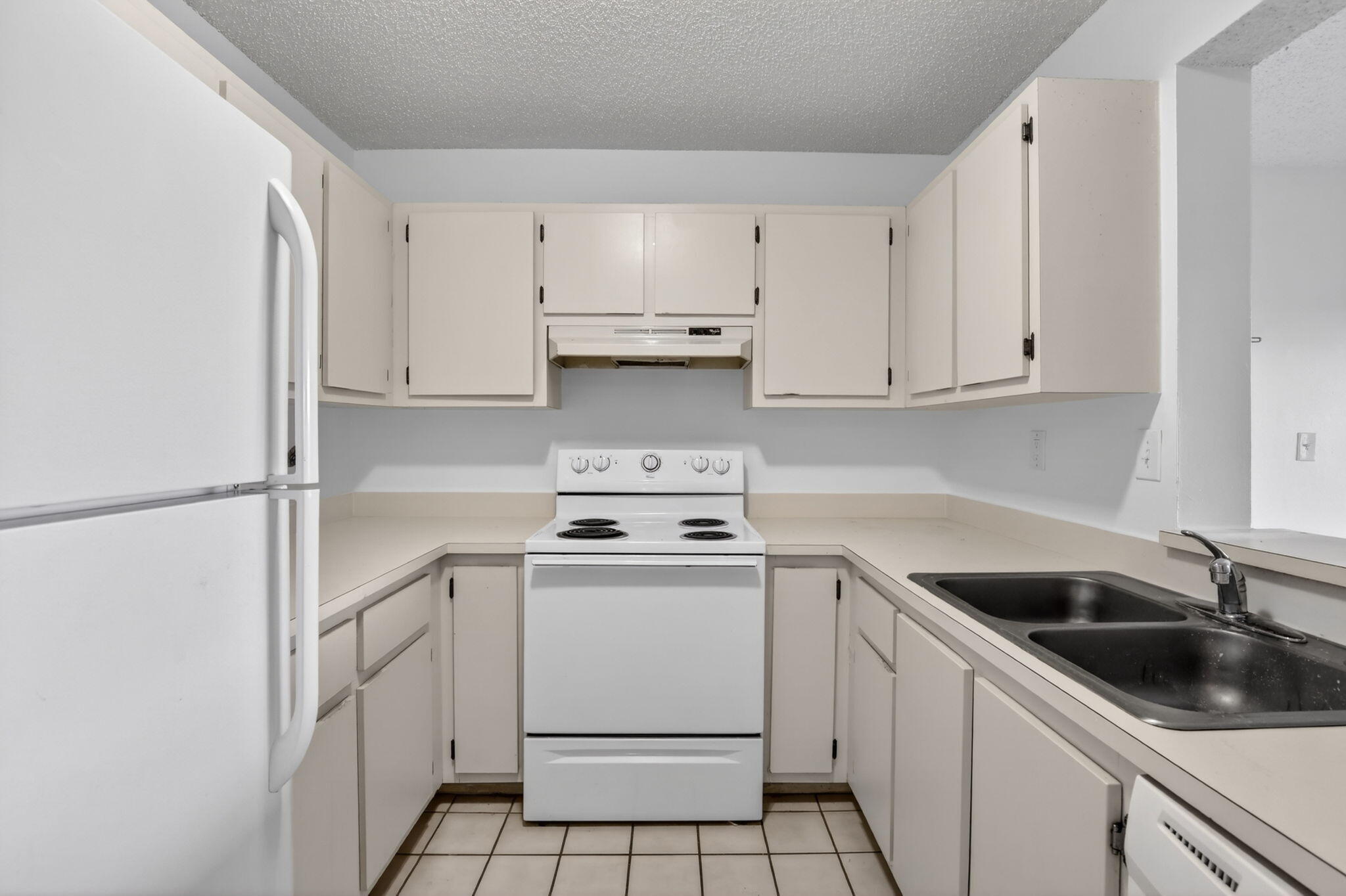 PALMS OF PEMBROKE CONDO - Residential