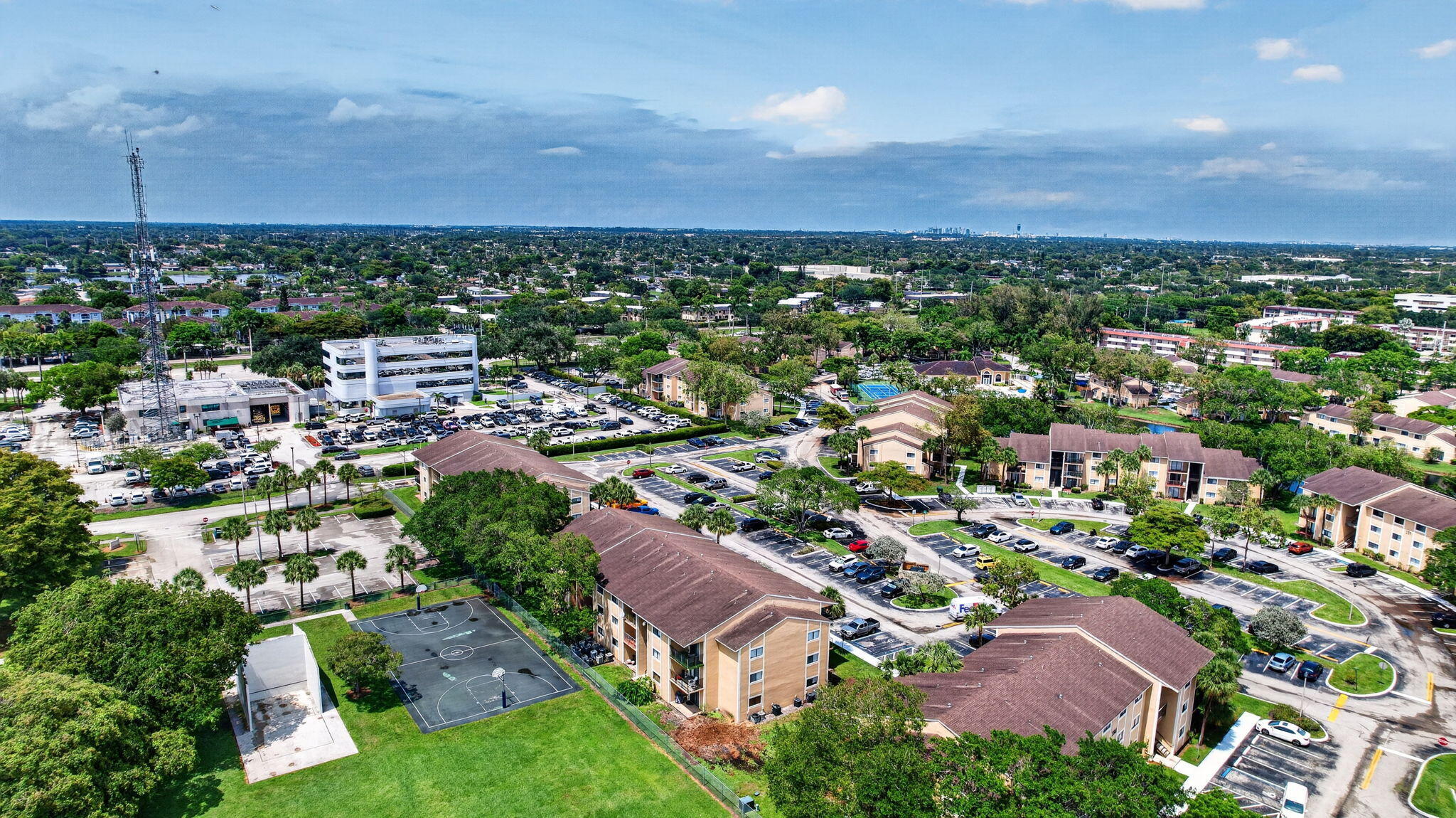 PALMS OF PEMBROKE CONDO - Residential