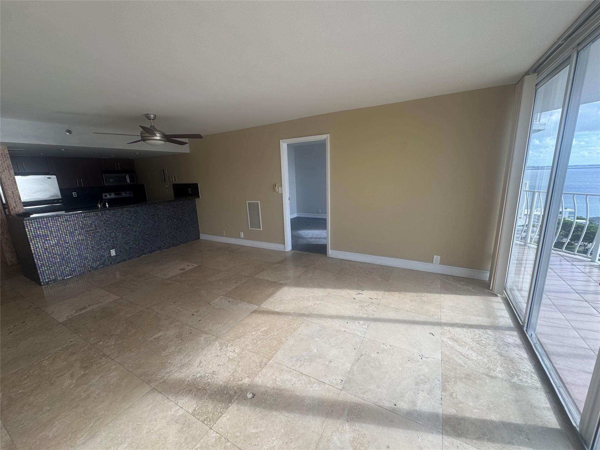 THE GRANDVIEW PALACE COND - Residential