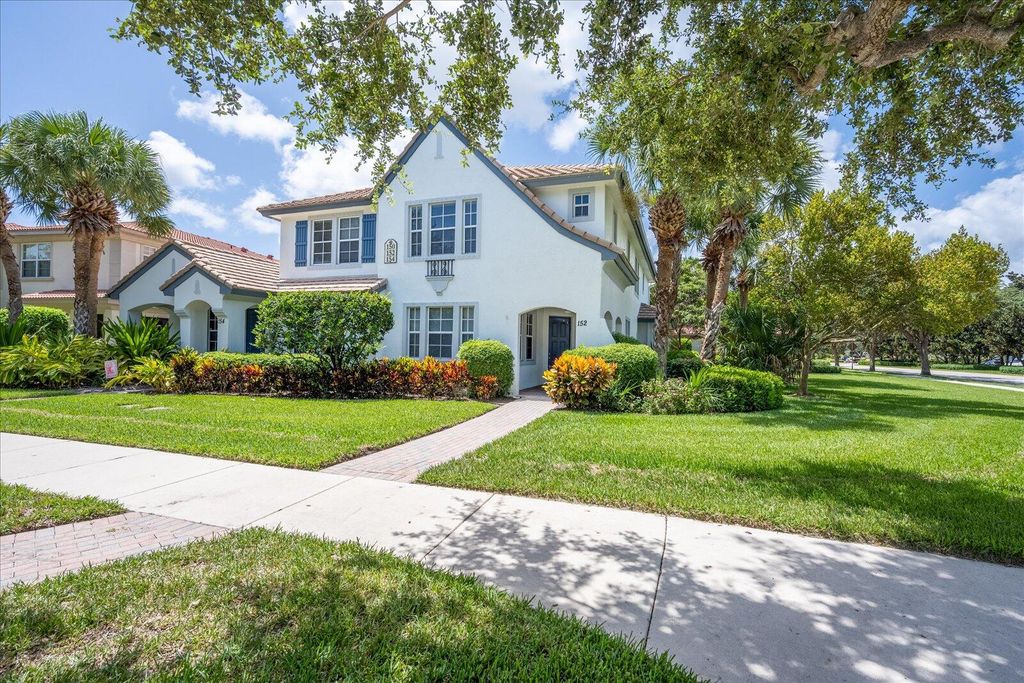 Photo of 152 Evergrene Parkway Pkwy #9b, Palm Beach Gardens, FL 33410 (MLS # R10817878)