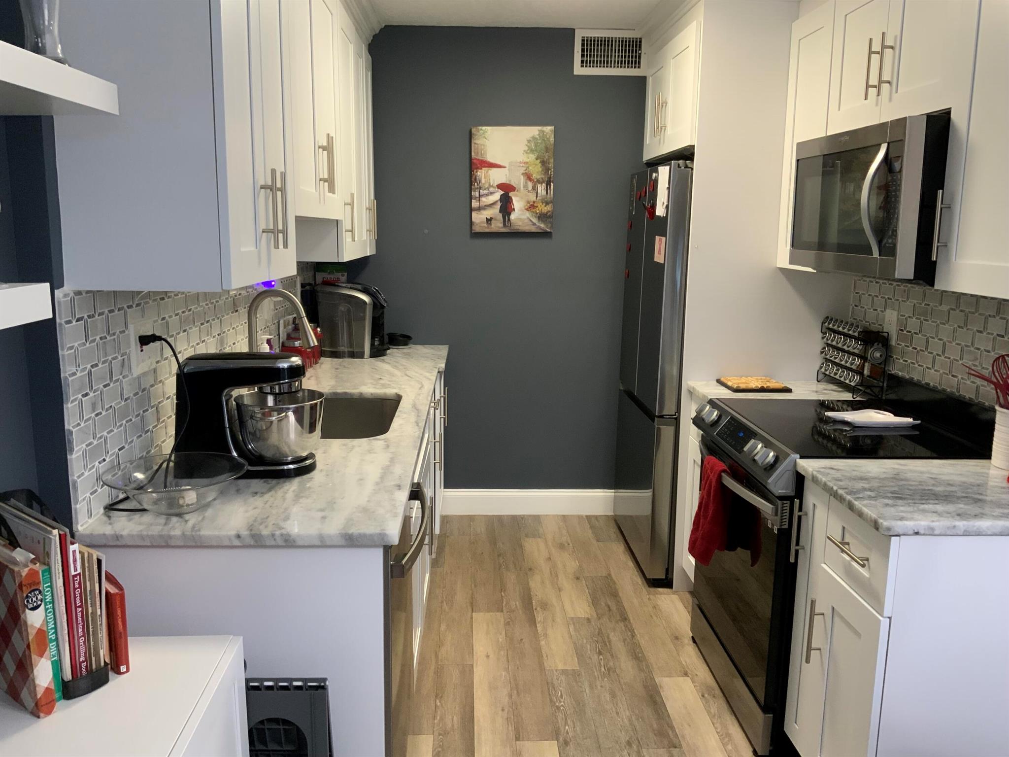 View photos, virtual tours, details... 3038 Guildford C 3038