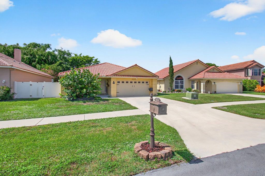Photo of 10332 Islander Drive, Boca Raton, FL 33498 (MLS # R11110974)