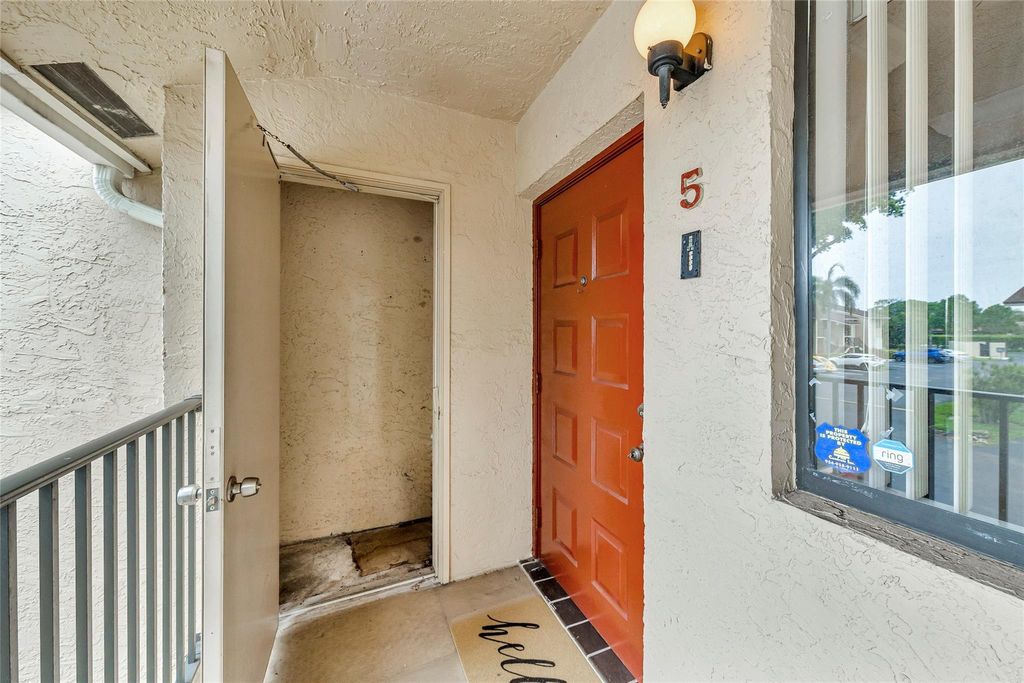 Photo of 120 SE 7th Street #5, Deerfield Beach, FL 33441 (MLS # F10507521)