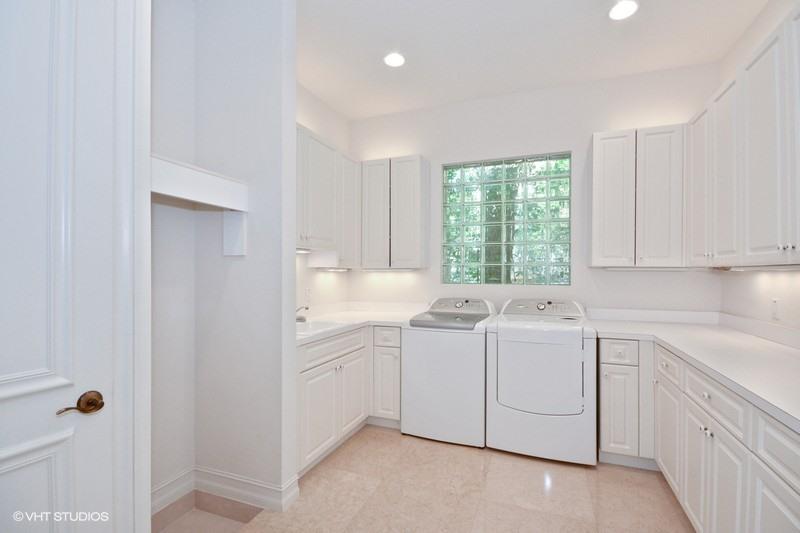 MIZNER LAKE ESTATES - Residential