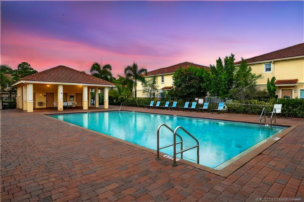 RIVER MARINA - Residential