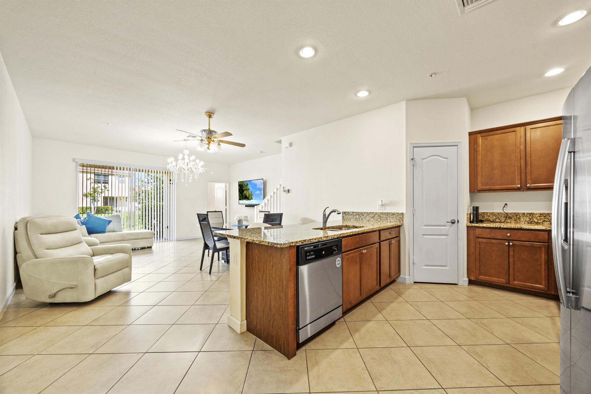 RIVER MARINA - Residential