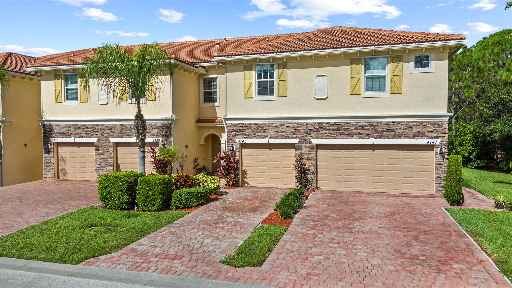 RIVER MARINA - Residential