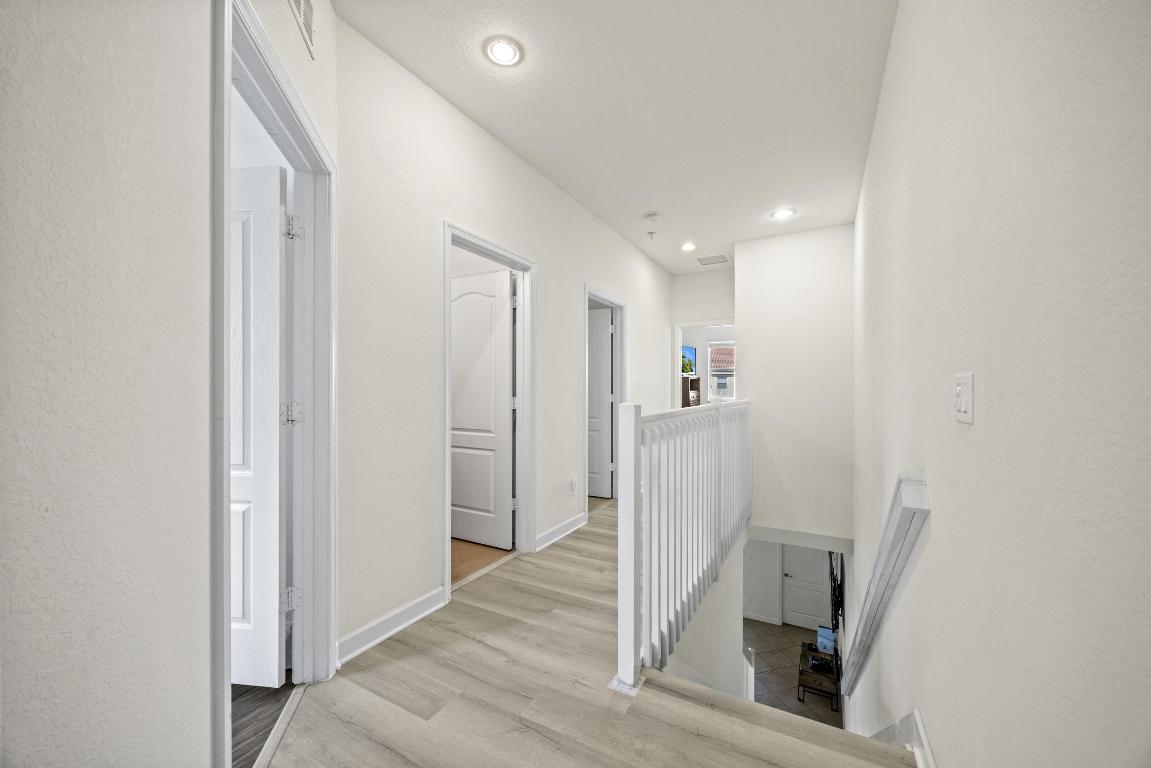 RIVER MARINA - Residential