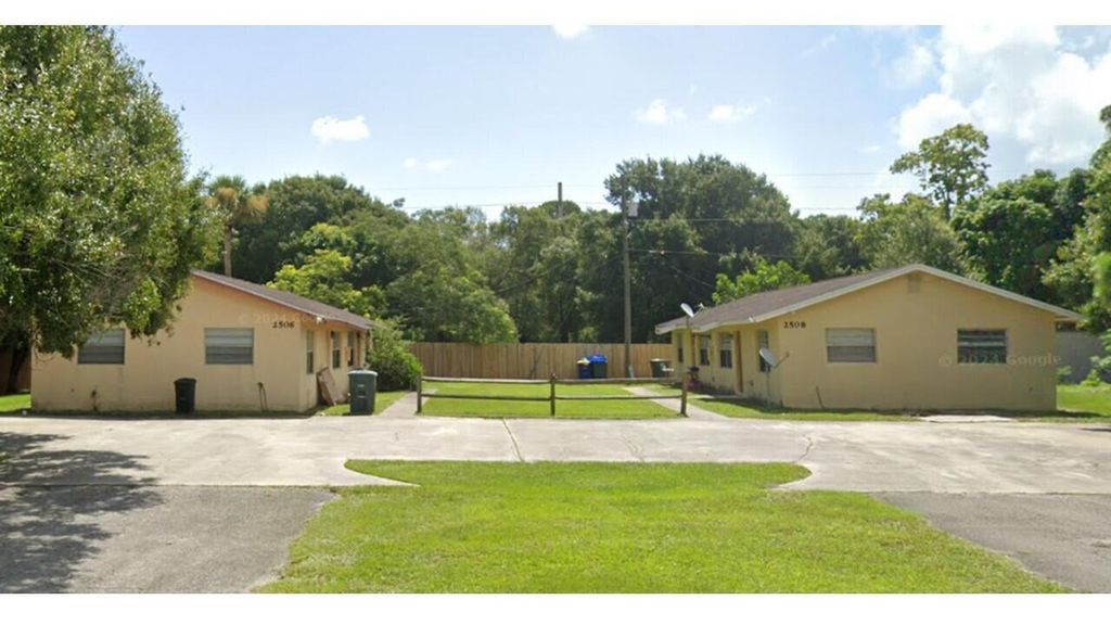 Photo of 2506 S 30th S Street #B, Fort Pierce, FL 34981 (MLS # B26012711)