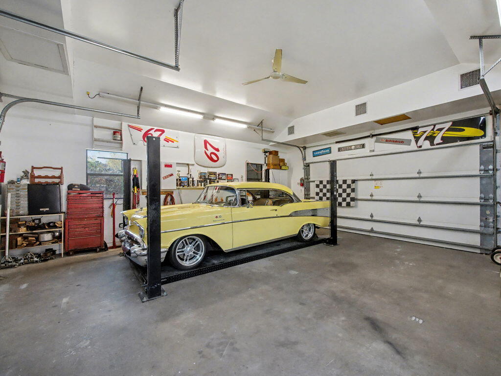 THE WOODLANDS - Residential