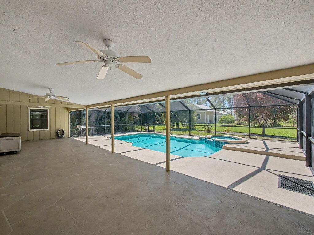 THE WOODLANDS - Residential