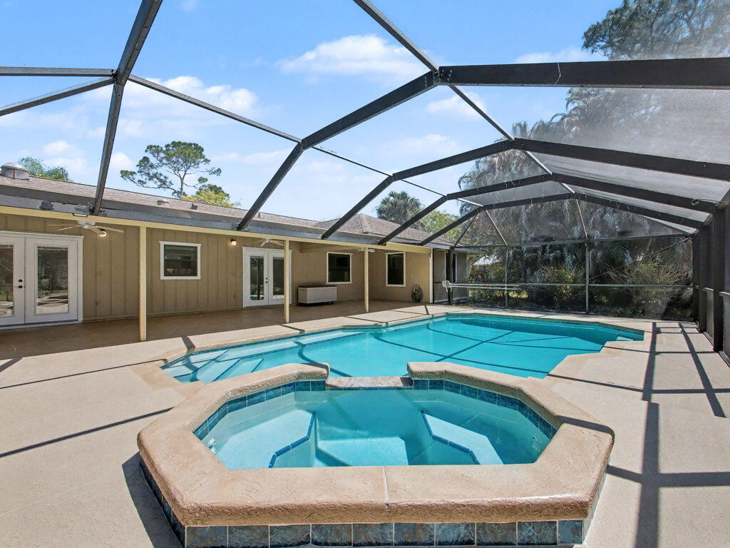 THE WOODLANDS - Residential