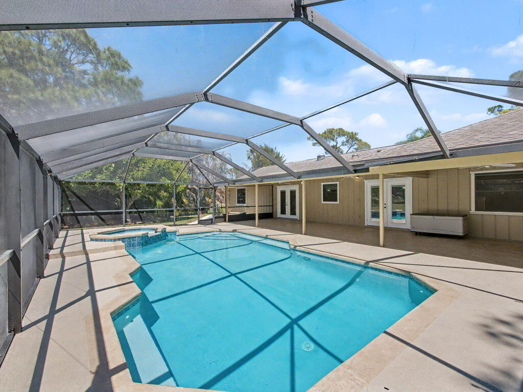 THE WOODLANDS - Residential