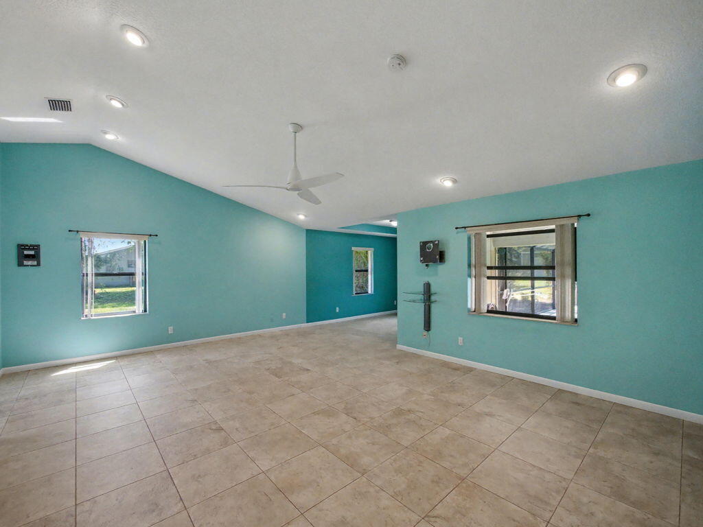 THE WOODLANDS - Residential