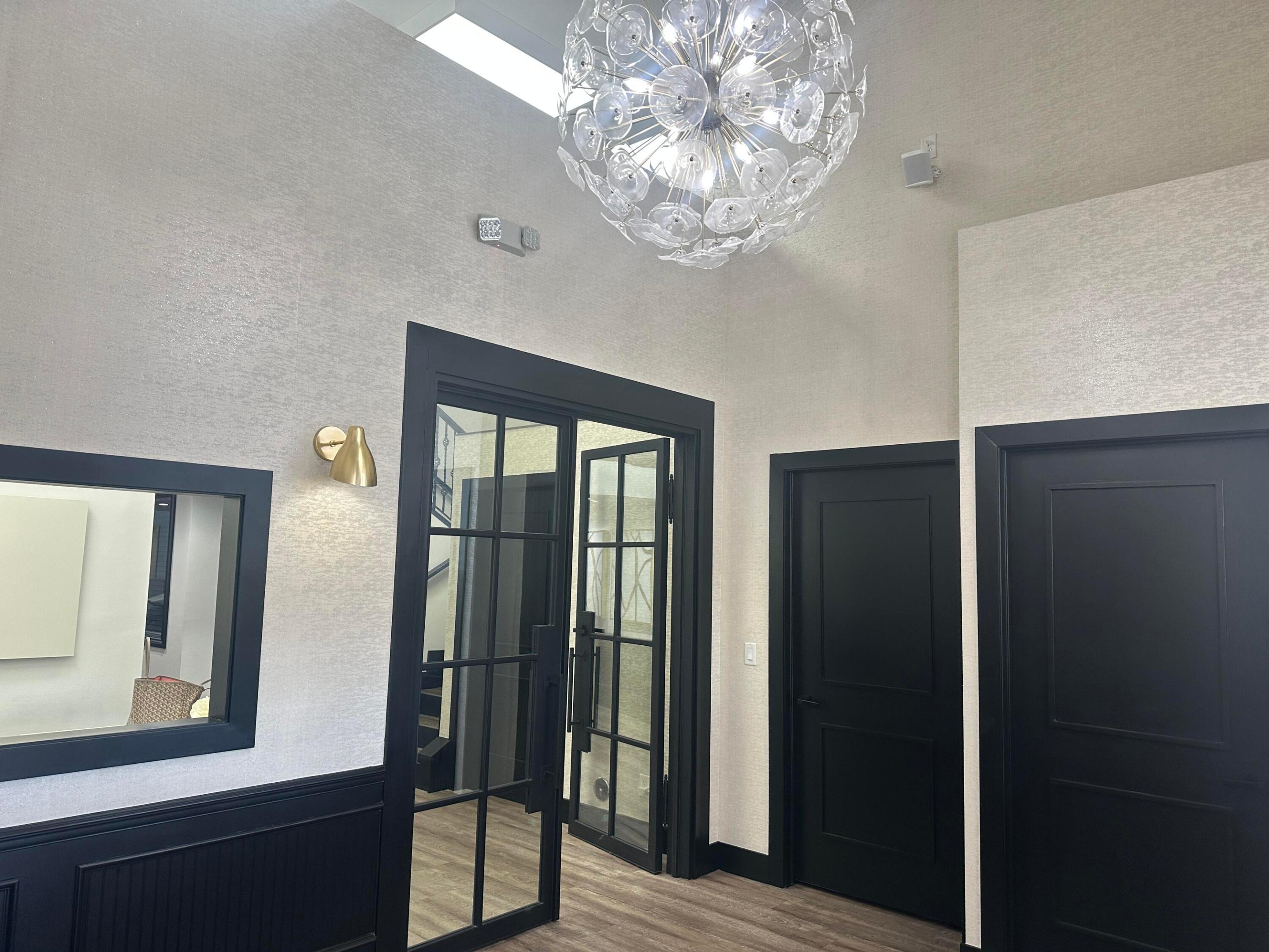 900 E Atlantic Avenue 12