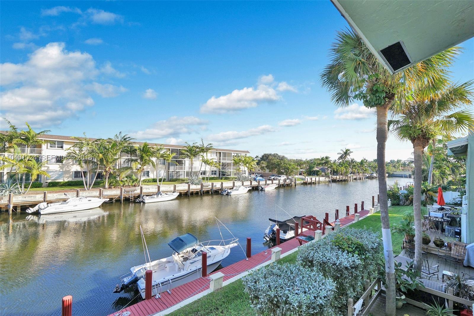 GRAND KEY CANAL TOWNHOUSES DECL - Residential