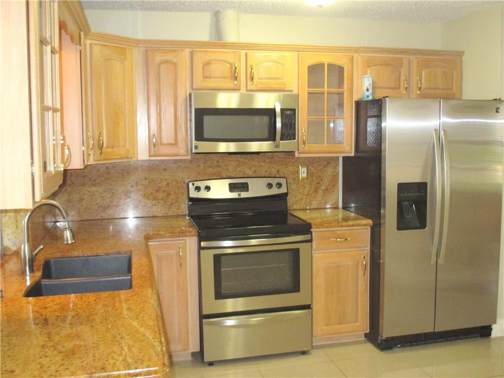 Shadow Wood Villas 102-46 - Residential Lease