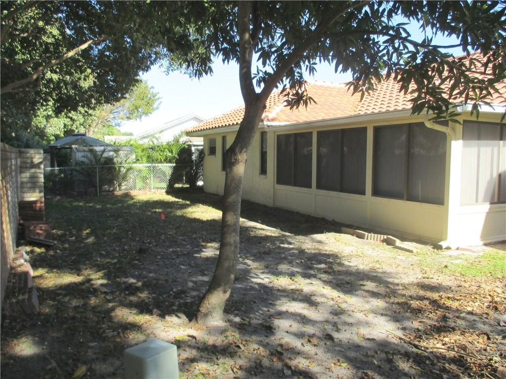 Shadow Wood Villas 102-46 - Residential Lease