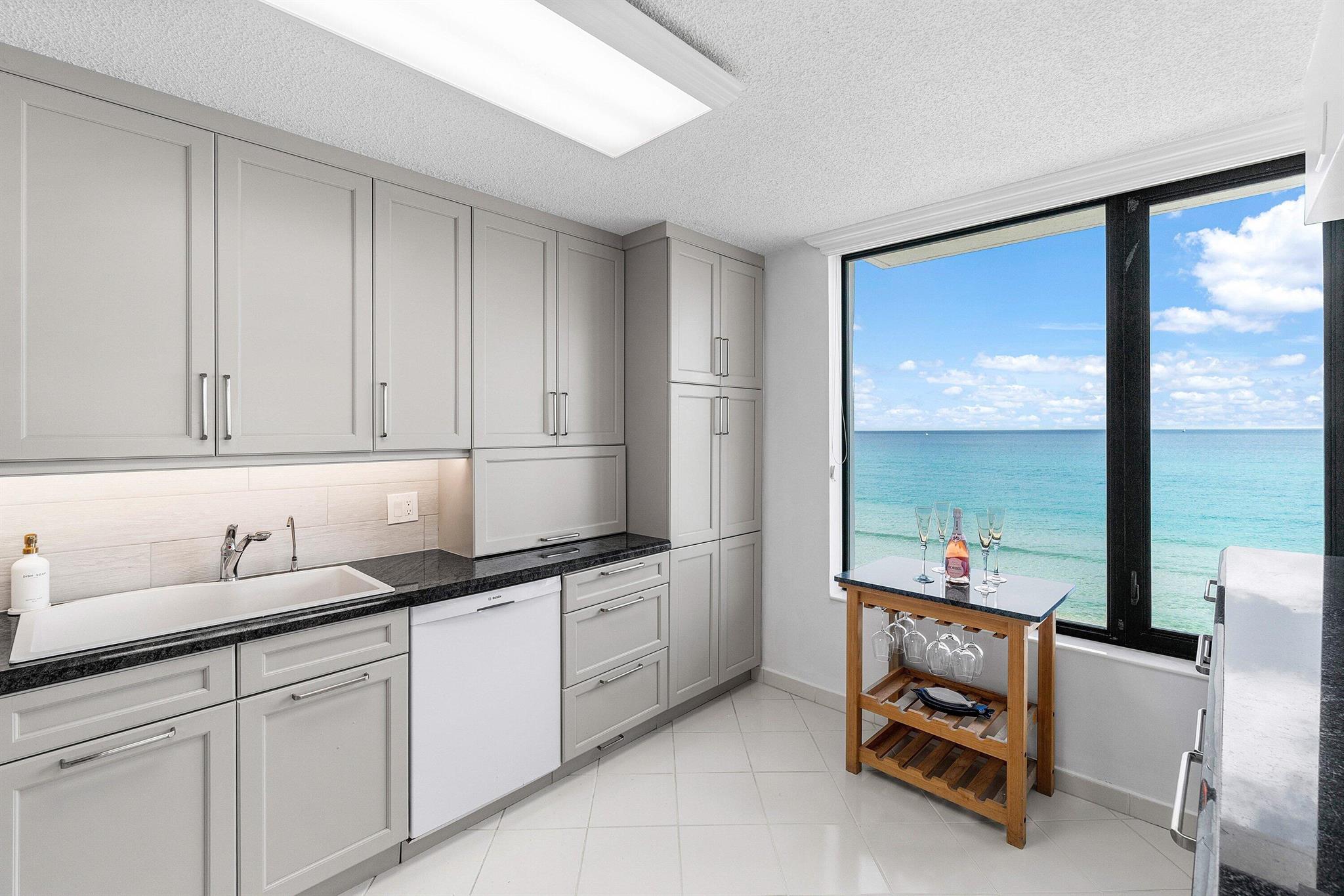 OCEAN PINES CONDO - Residential