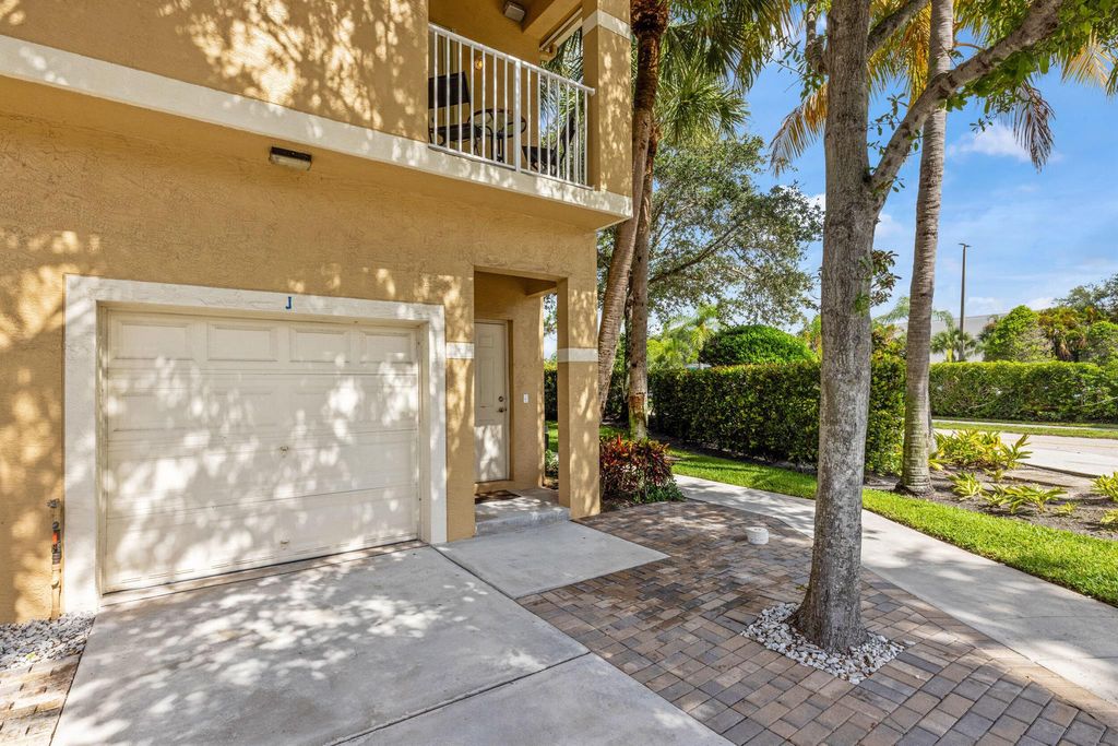 Photo of 152 Village Boulevard #J, Tequesta, FL 33469 (MLS # R11105379)