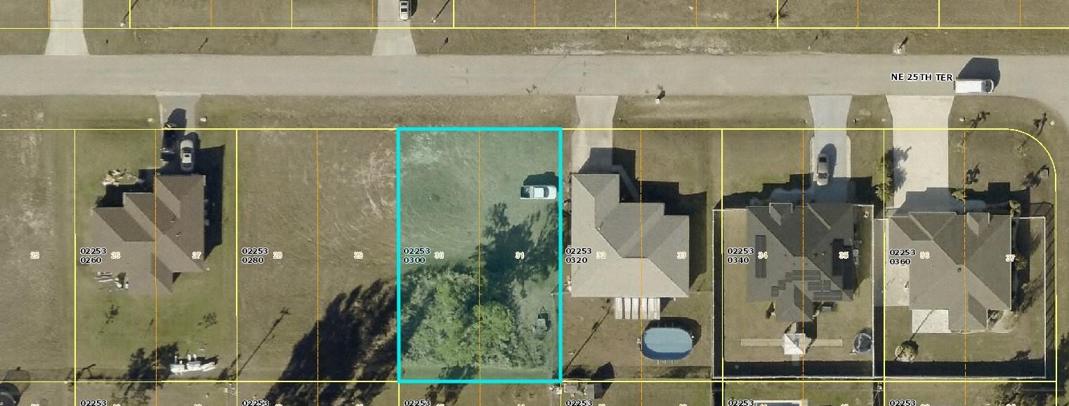 The perfect lot ready for your dream home,
Cape Coral is a freindly community, the property is close to everything you need.
Lot is just about ready to build on, not much t clear,
