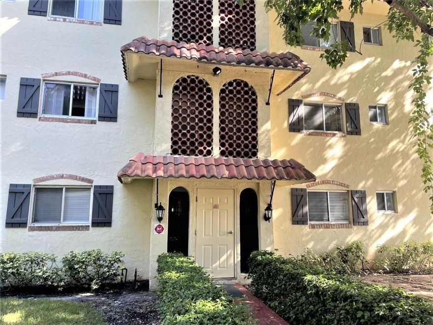 All ages furnished second floor unit with tennis court view.  All tile flooring, very spacious with a lot of storage and walking closet in bedroom. Nice community with pool, tennis, Billard, BBQ, shuffleboard and secure building, close to shopping and grocery and across Pompano Cultural center and 2 miles from the beach,