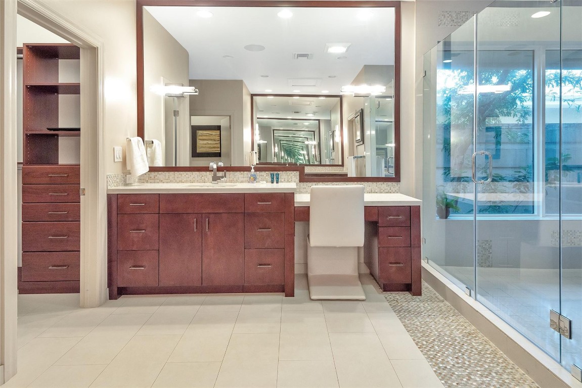 CORAL RIDGE COUNTRY CLUB - Residential Lease