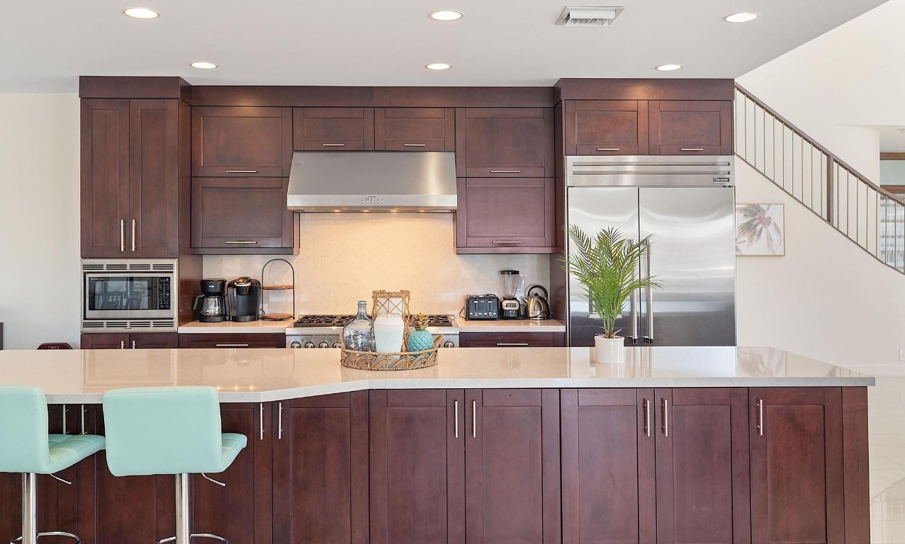 CORAL RIDGE COUNTRY CLUB - Residential Lease